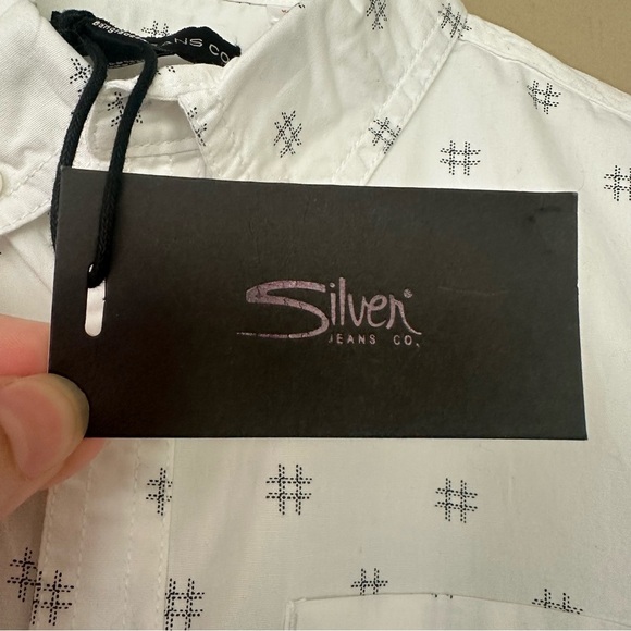 NWT White  Short Sleeve Button Shirt Boys Youth Large  Silver Jeans Tic Tac Toe - Picture 9 of 9